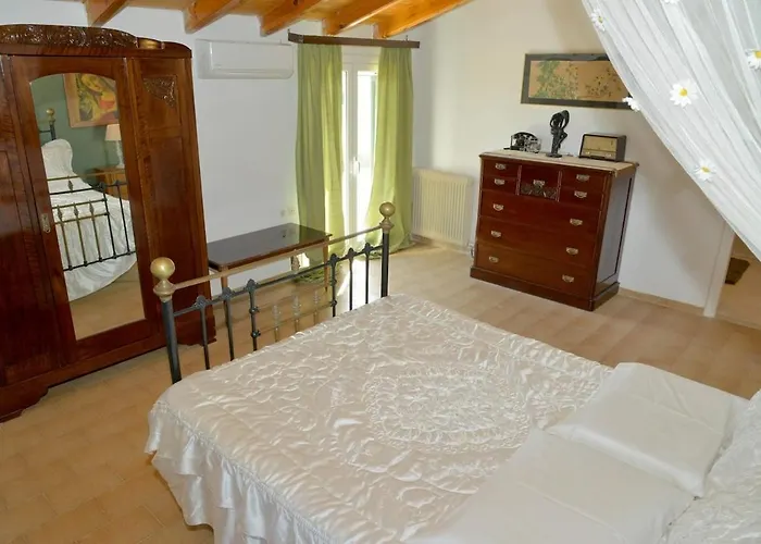 Апартаменты Sunset View Afra